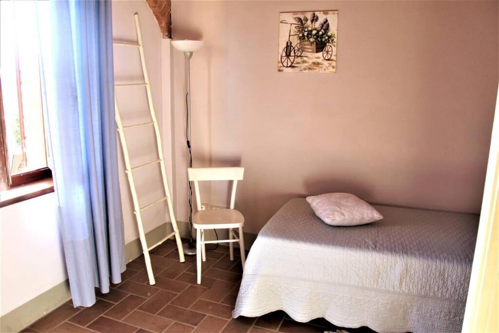 Claudia Vacanza Toscana - Appartamento Melograno -10 Min Da Siena 索维奇勒 外观 照片